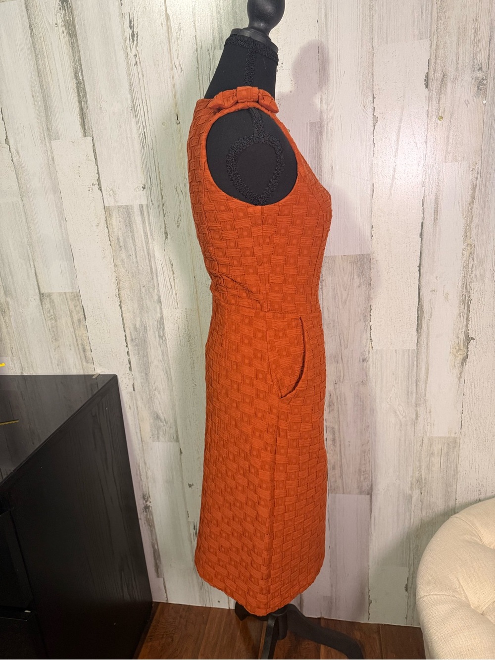 Stunning textured sheath Burnt Orange dress by Tabitha Anthropologie size 0 - Picture 9 of 13